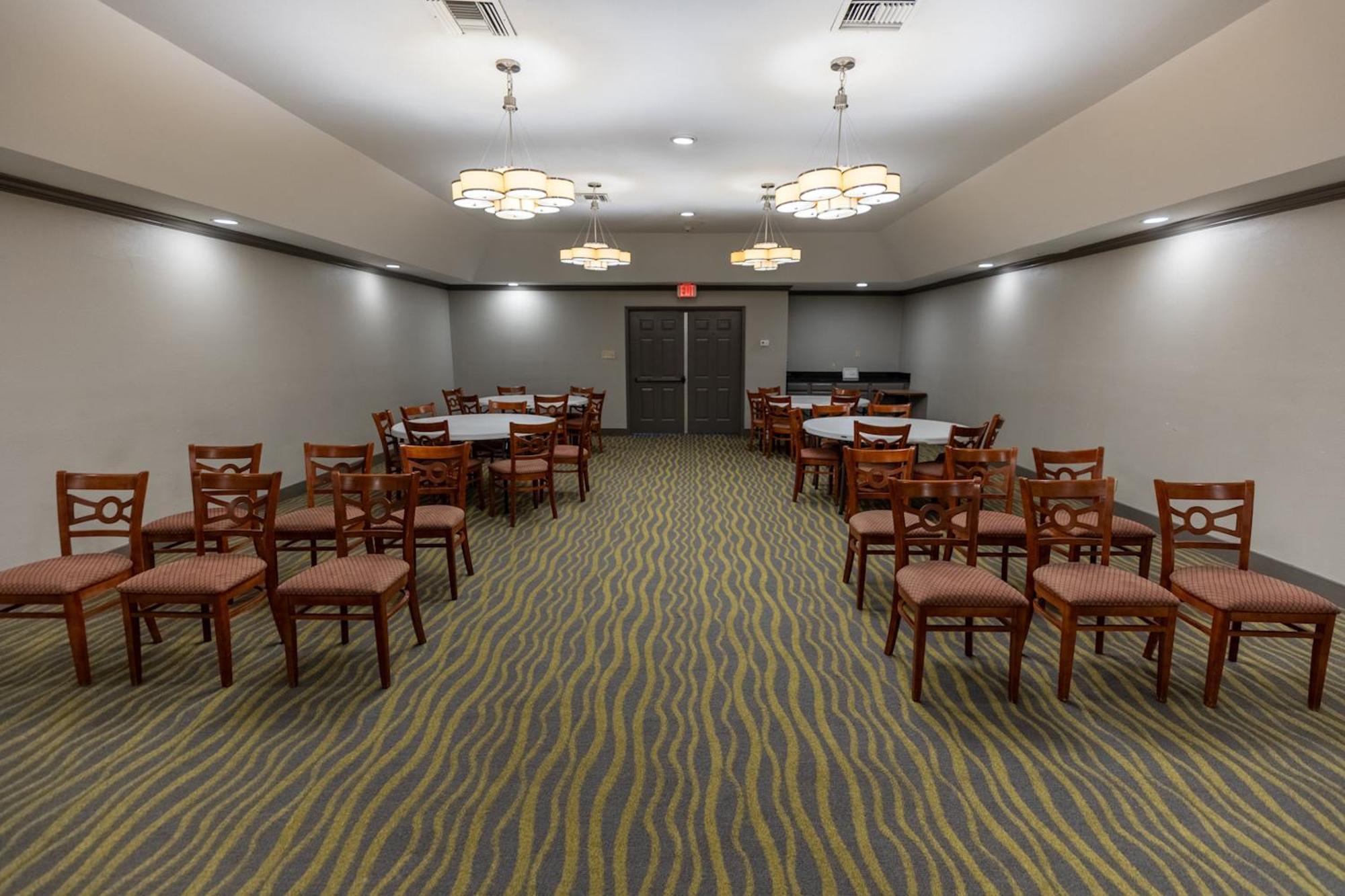 Red Roof Inn & Suites Irving - Dfw Airport South Dış mekan fotoğraf